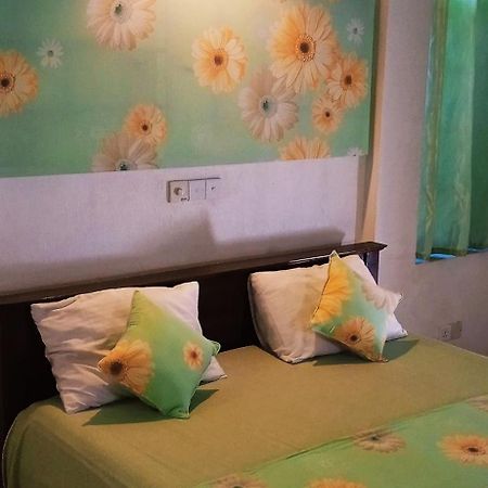 Nilas Guesthouse Hikkaduwa Luaran gambar